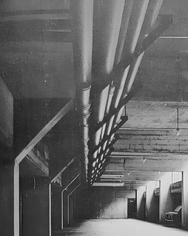 Brackets and columns<br>in Corringham's garage